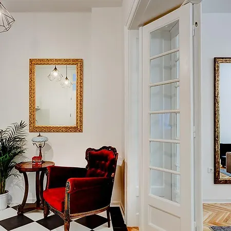 Class Vintage * ベオグラード